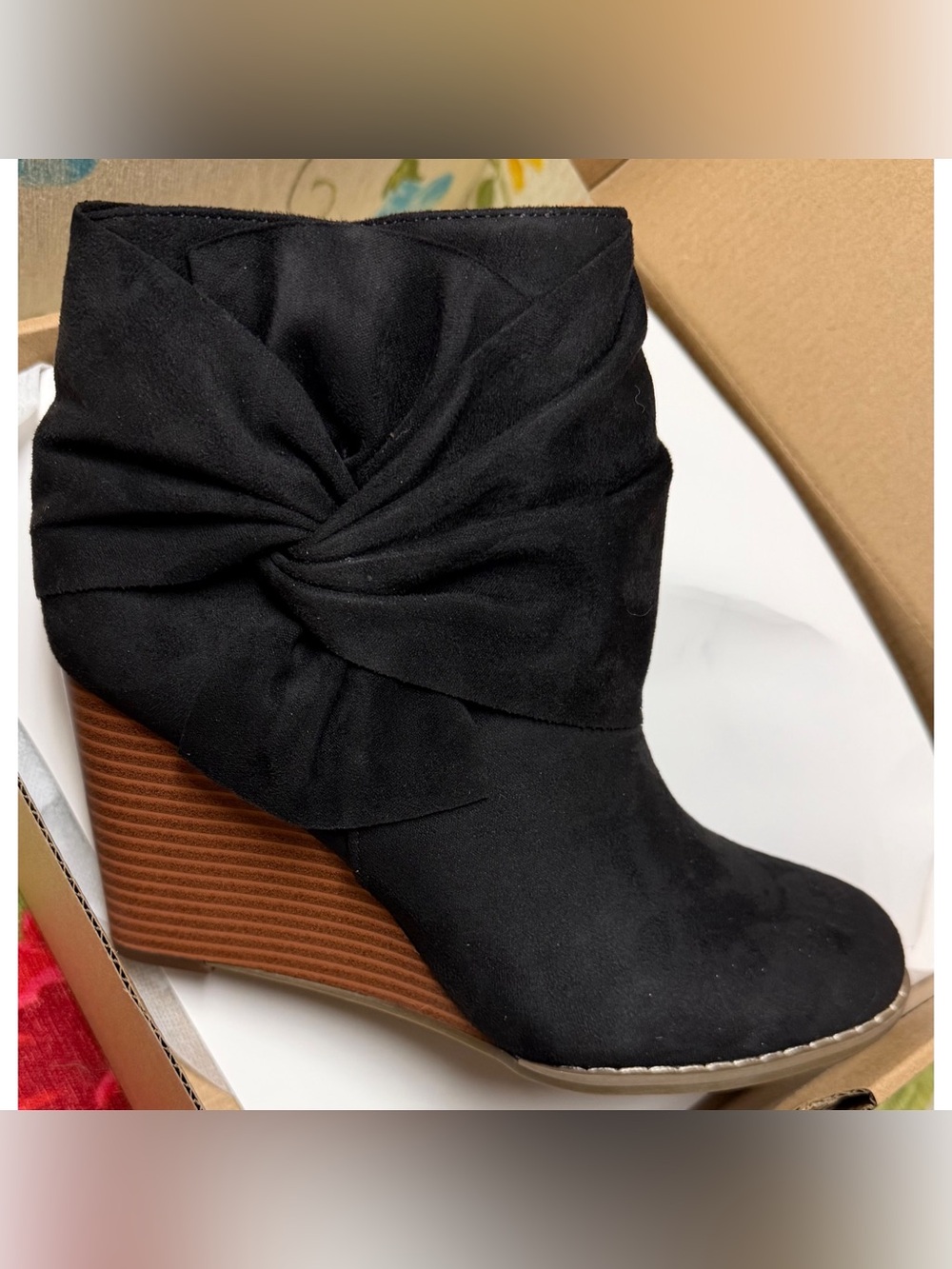 Brand new women’s wedge heels black size 7
